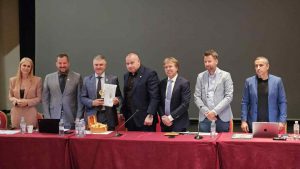 Read more about the article Magyar sporttörténelmi pillanat Bulgáriában – Kezdődik a szkander vb!